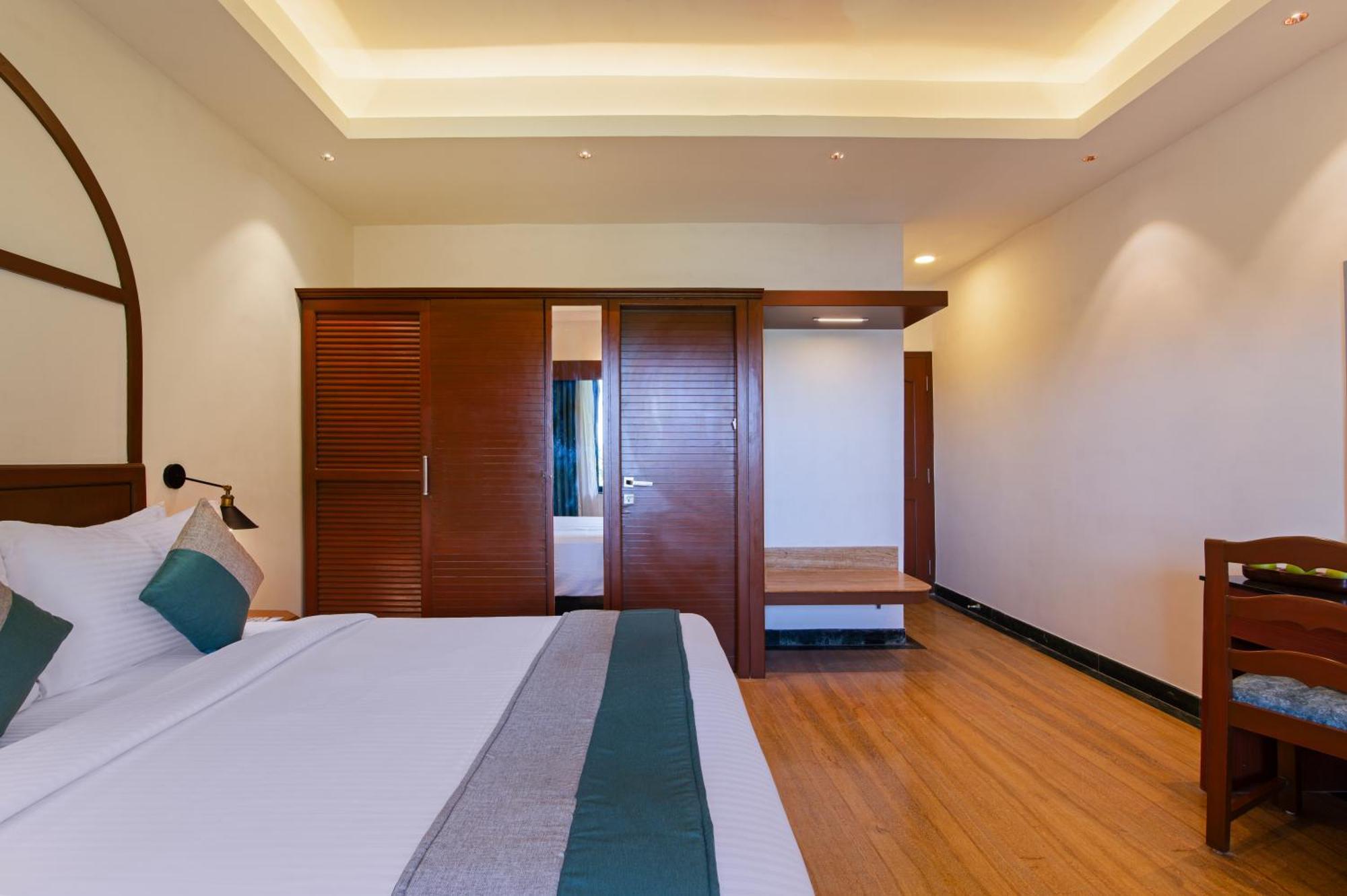 Sterling Karwar Hotel Exterior foto