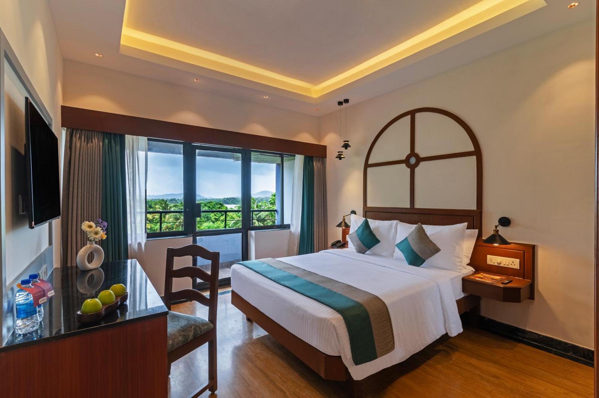 Sterling Karwar Hotel Exterior foto