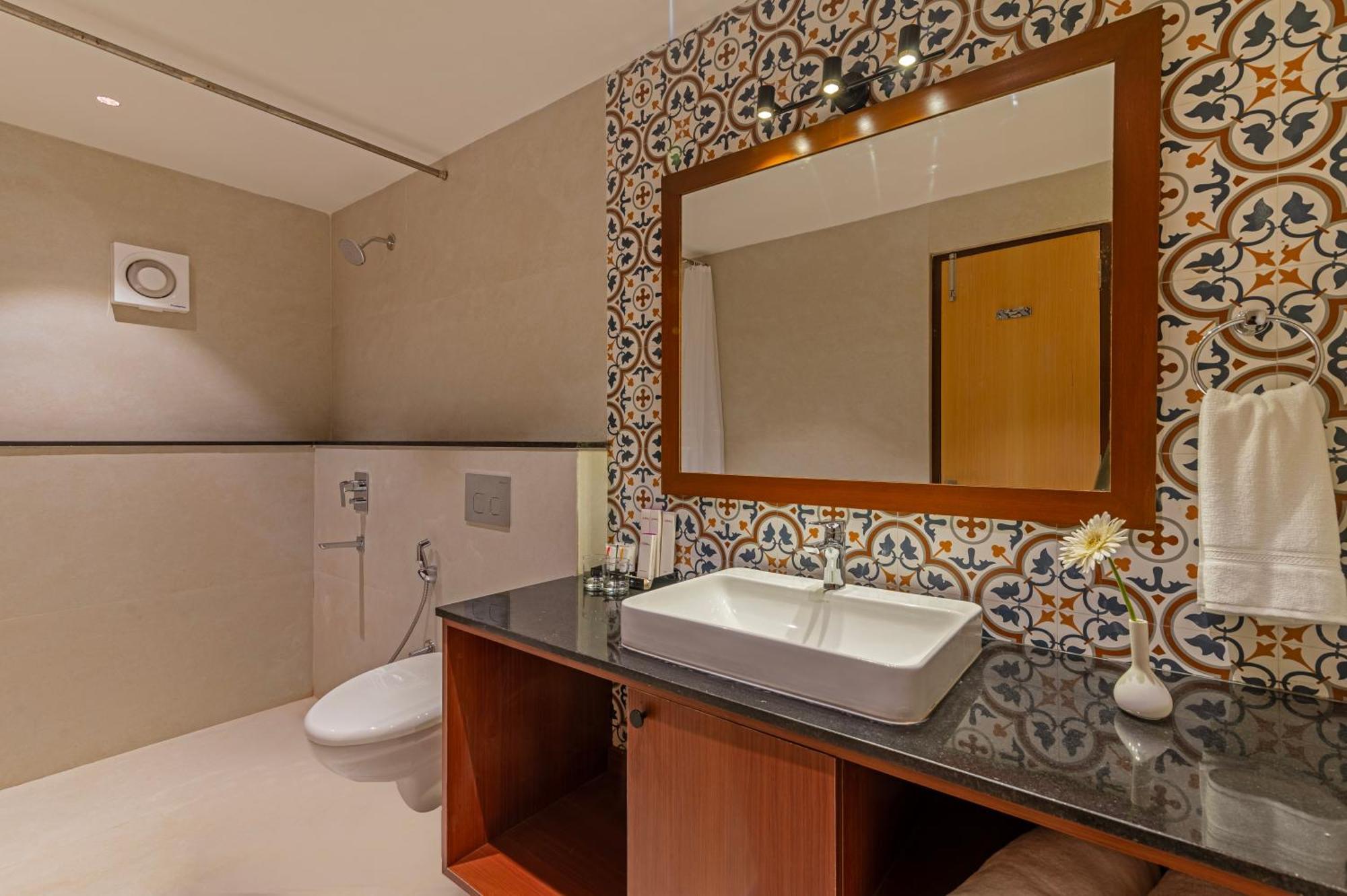Sterling Karwar Hotel Exterior foto